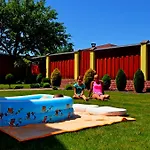 Riviera So Sukromnou Virivkou A Dva Samostatne - Liptov Bešeňová