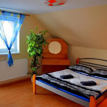 Riviera A Riviera Liptov, * Bešeňová