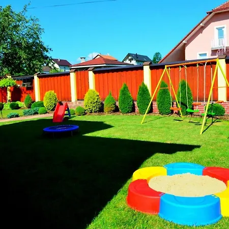 VILA RIVIÉRA so súkromnou vírivkou a dva samostatné apartmány - Bešeňová Liptov Besenova