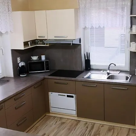 Apartmany Riviera A Chalupa Riviera Liptov, Besenova