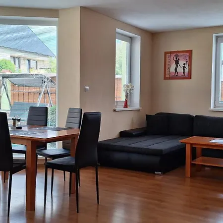 Apartmany Riviera A Chalupa Riviera Liptov, Besenova