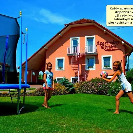 Riviera So Sukromnou Virivkou A Dva Samostatne - Liptov *